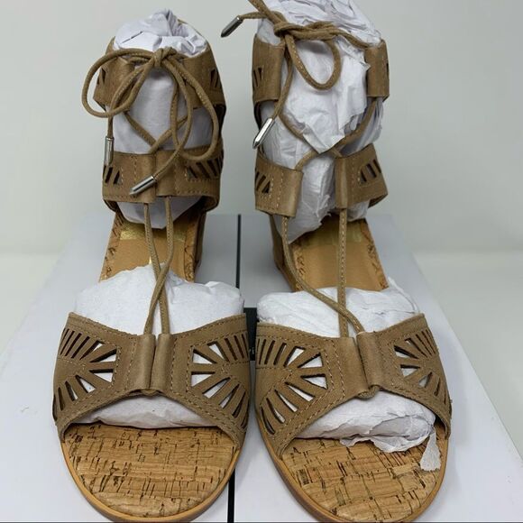 Dolce Vita Linsey Sandal - Picture 4 of 8